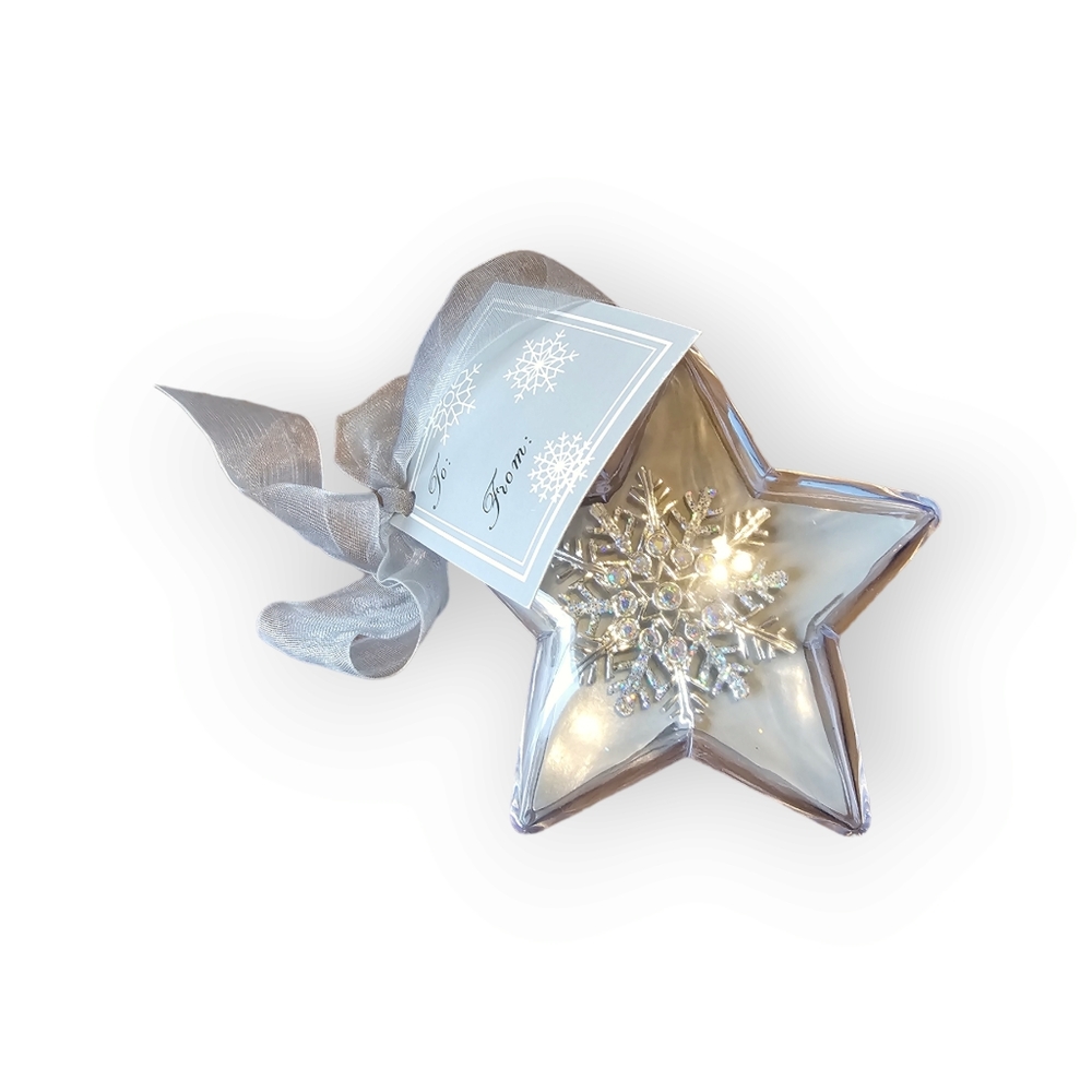 Avon snowflake‎ brooch in ornament package, 🆕 - Picture 6 of 6